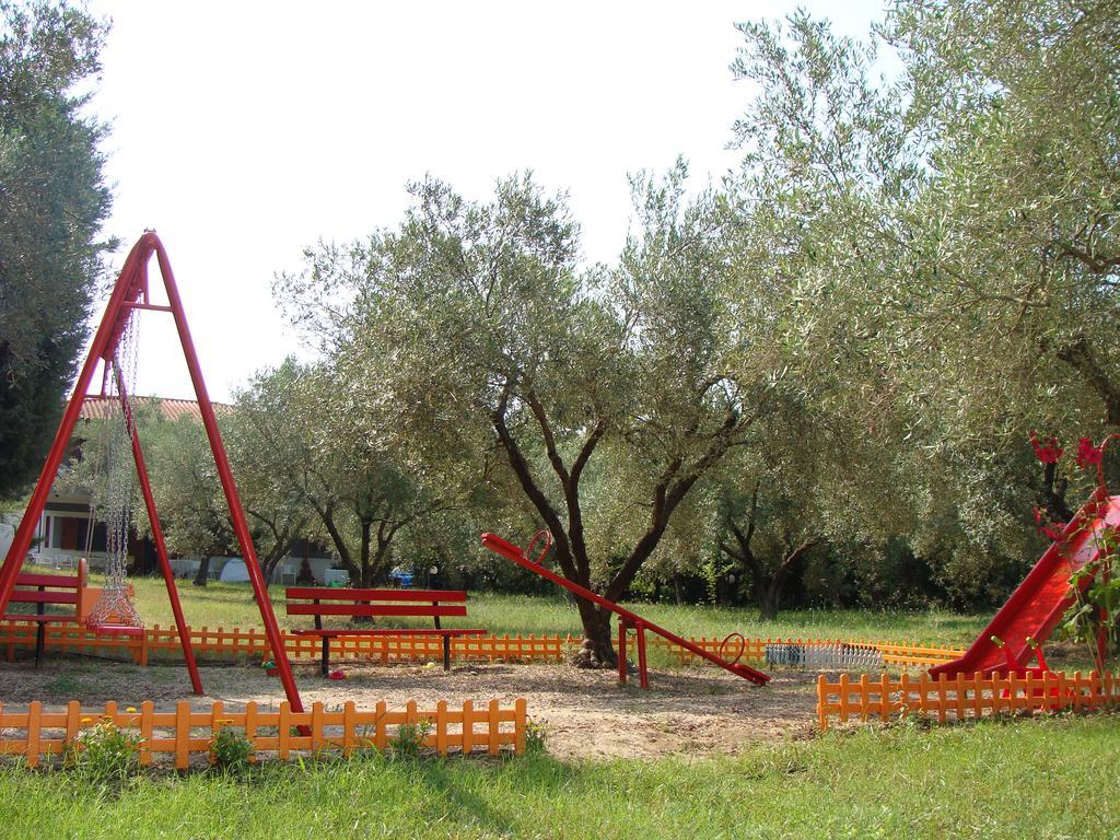 Villa Bianca Studios Posidi Exterior foto